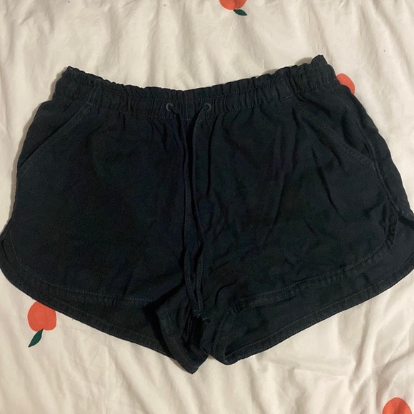 American Eagle Vacay Shorts - Picture 2 of 6